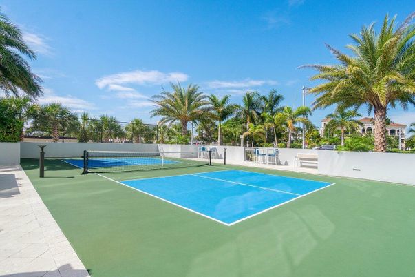Exterior, Tennis Courts