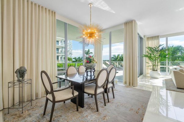 Chandelier, Dining room, Interior, Pendant Lights
