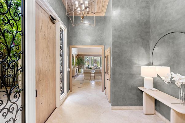 Chandelier, Interior, Pendant Lights
