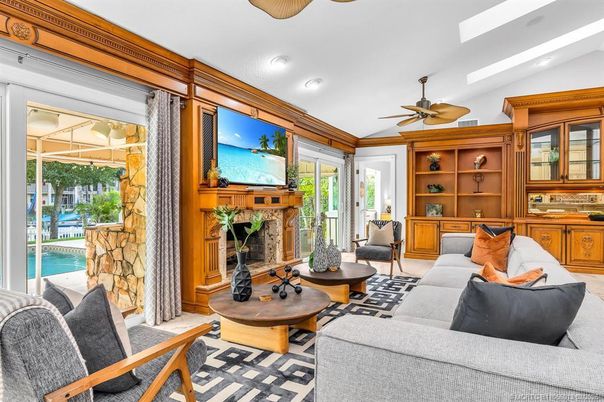 Fireplace, Interior, Living room, Recessed Lighting