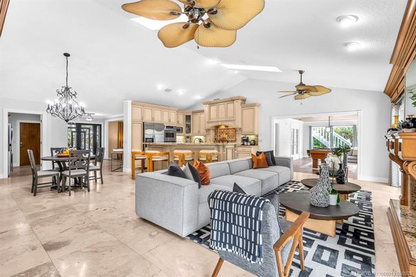 Chandelier, Dining room, Interior, Kitchen, Living room, Pendant Lights, Recessed Lighting, Stainless Steel Appliances