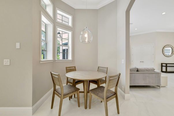 Dining room, Interior, Pendant Lights, Recessed Lighting
