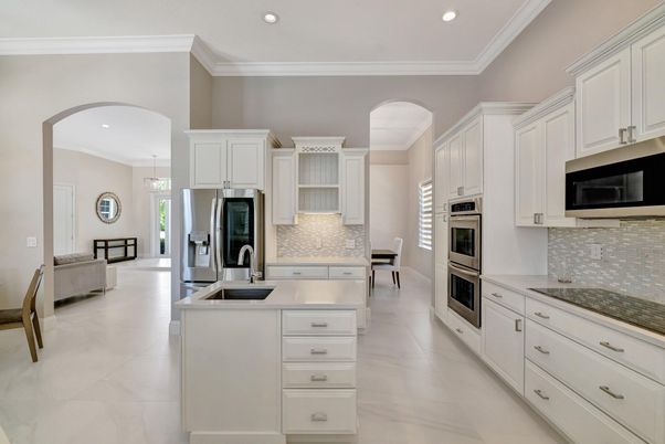 Dining room, Interior, Kitchen, Pendant Lights, Recessed Lighting, Stainless Steel Appliances