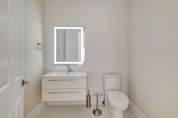 Bathroom, Interior