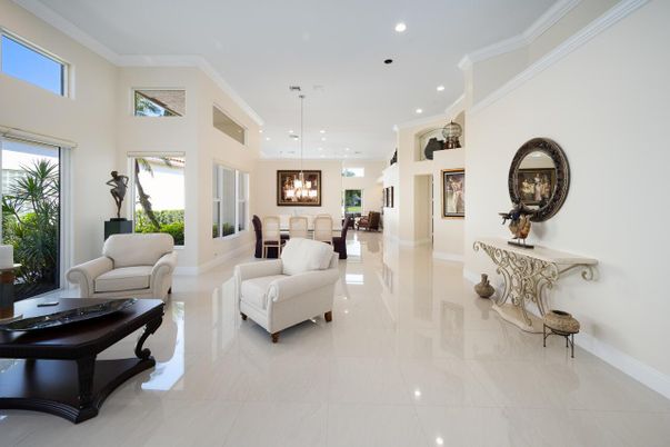 Dining room, Interior, Living room, Pendant Lights, Recessed Lighting