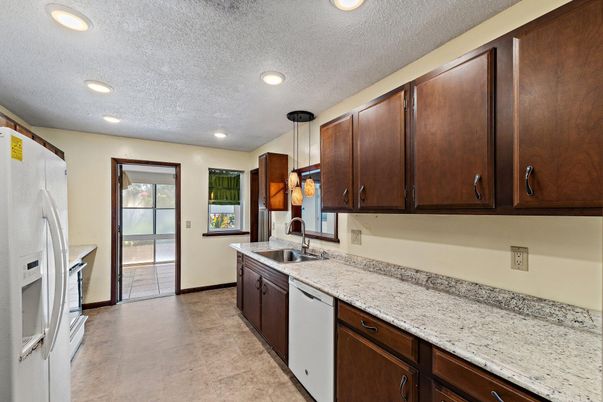 Interior, Kitchen, Pendant Lights, Recessed Lighting