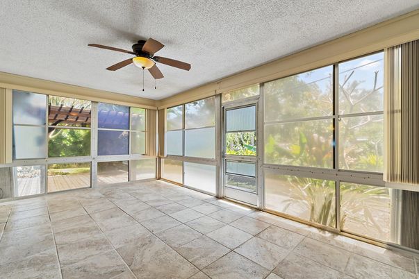 Empty room, Interior, Sun Room