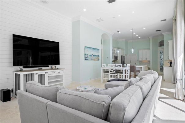 Dining room, Interior, Living room, Pendant Lights, Recessed Lighting