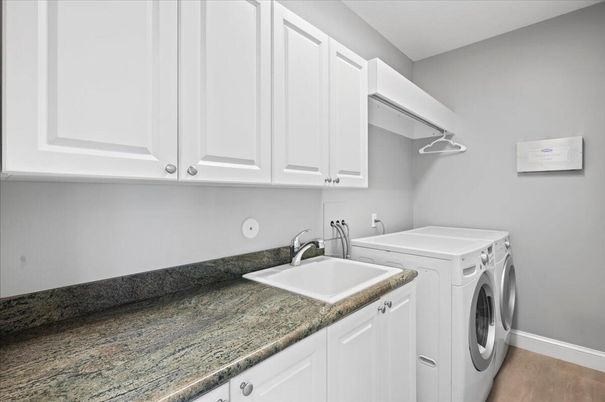 Interior, Washer, Wood Texture Flooring