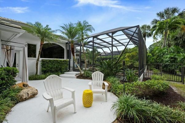 Exterior, Sun Room