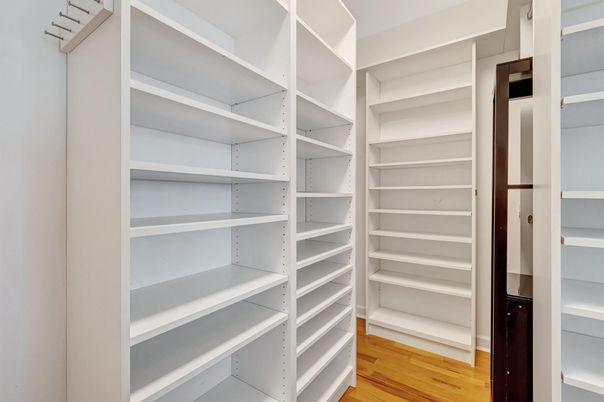 Interior, Walk-in Closets, Wood Texture Flooring