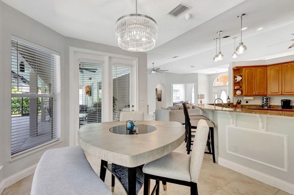 Chandelier, Dining room, Interior, Kitchen, Living room, Pendant Lights