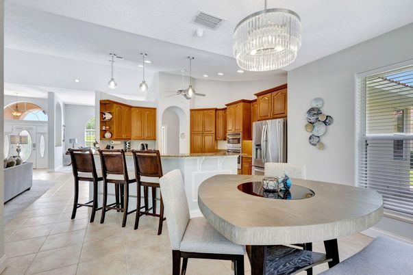 Chandelier, Dining room, Interior, Kitchen, Pendant Lights, Recessed Lighting