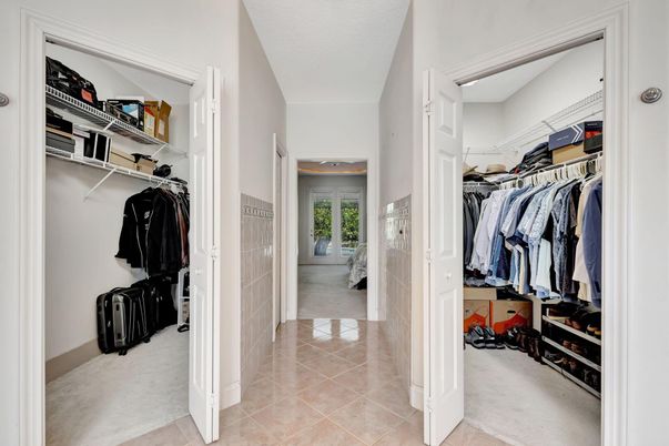 Interior, Walk-in Closets