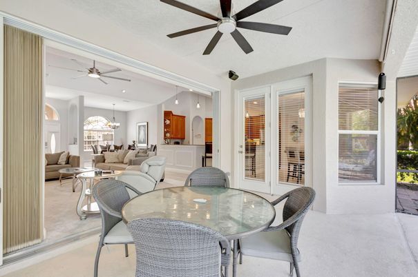 Chandelier, Dining room, Interior, Living room, Recessed Lighting
