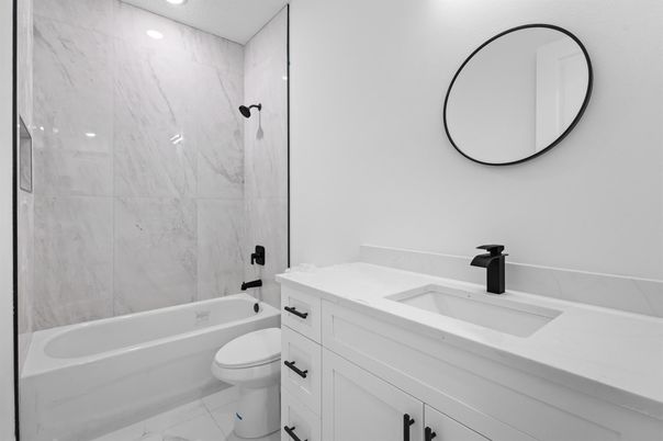 Bathroom, Interior, Marble, Marble Walls, Recessed Lighting