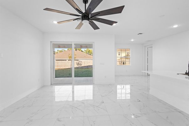 Empty room, Interior, Marble, Recessed Lighting