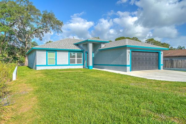Backyard, Detached Garage, Exterior