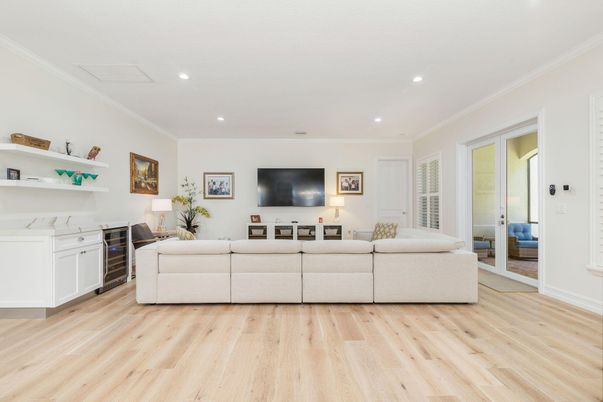 Interior, Living room, Recessed Lighting, Wood Texture Flooring