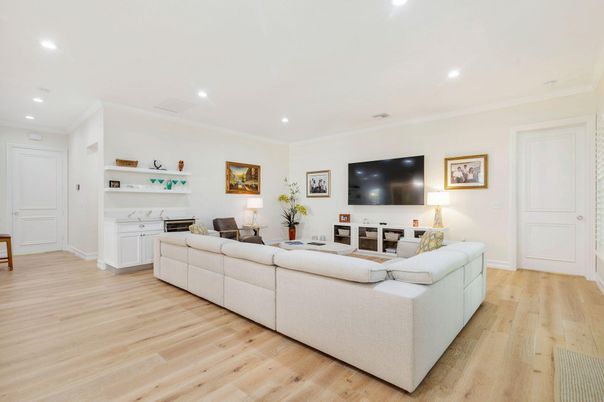 Interior, Living room, Recessed Lighting, Wood Texture Flooring