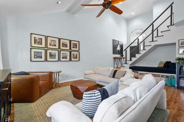 Interior, Living room, Recessed Lighting, Wood Texture Flooring