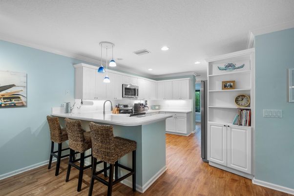 Interior, Kitchen, Pendant Lights, Recessed Lighting, Wood Texture Flooring