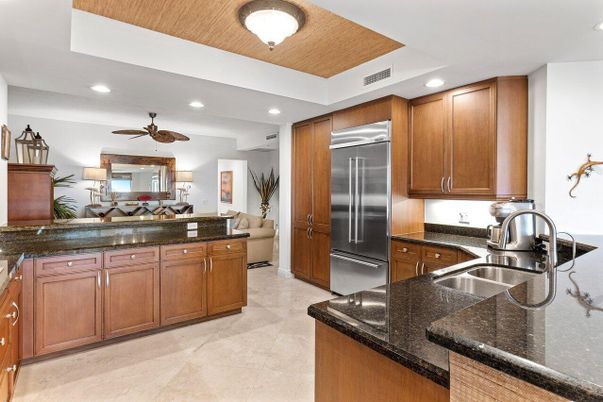 Interior, Kitchen, Living room, Recessed Lighting, Stainless Steel Appliances, Wooden Ceilings
