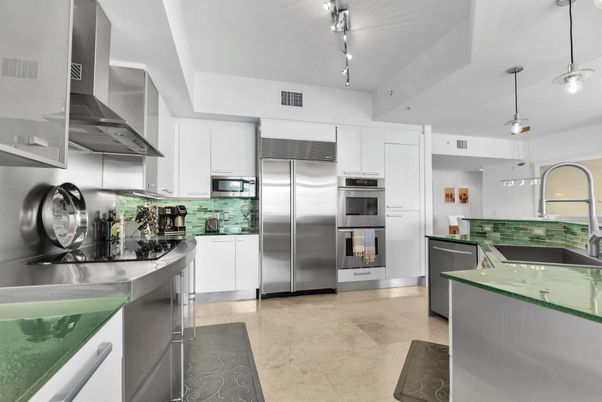 Interior, Kitchen, Pendant Lights, Stainless Steel Appliances