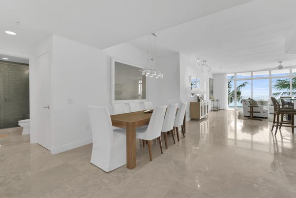 Dining room, Interior, Living room, Pendant Lights, Recessed Lighting