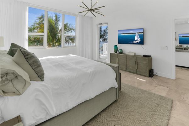 Bedroom, Interior, Pendant Lights