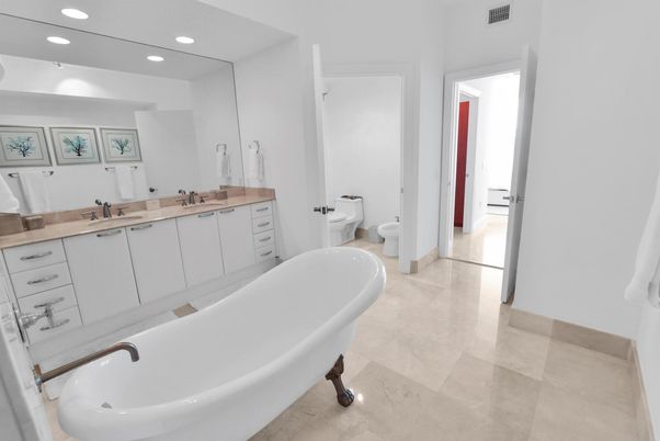 Bathroom, Dual Sink Vanities, Free Standing Baths, Interior, Recessed Lighting