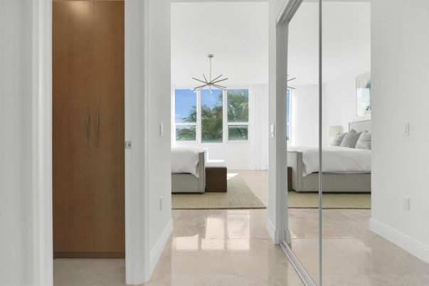 Bedroom, Interior, Pendant Lights