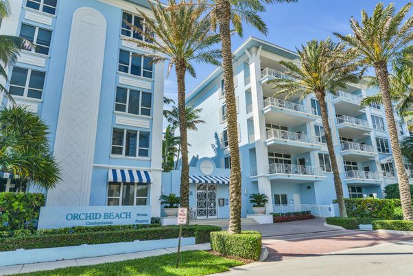 Exterior, Facade, Condo Building