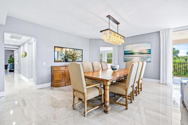 Chandelier, Dining room, Interior