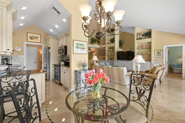 Chandelier, Dining room, Interior, Kitchen, Living room, Recessed Lighting