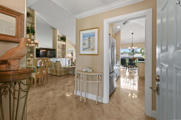 Chandelier, Dining room, Interior, Living room, Recessed Lighting