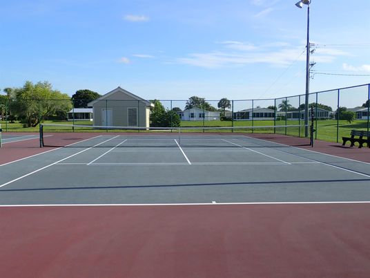 Exterior, Tennis Courts