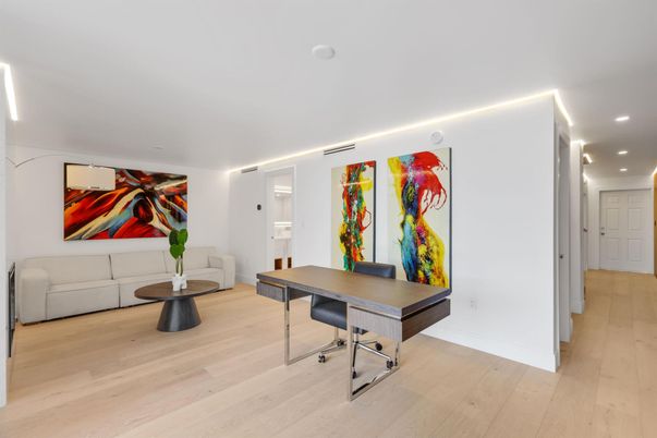 Home Office, Interior, Recessed Lighting, Wood Texture Flooring