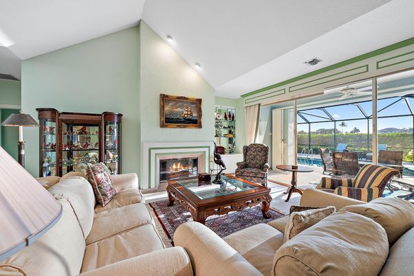 Fireplace, Interior, Living room