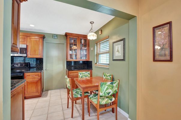 Dining room, Interior, Kitchen, Pendant Lights, Recessed Lighting