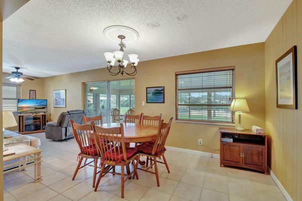 Chandelier, Dining room, Interior, Living room