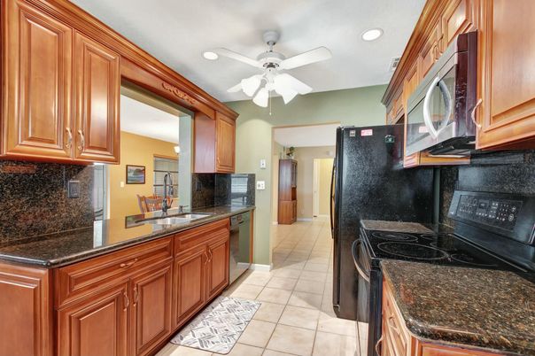 Interior, Kitchen, Recessed Lighting