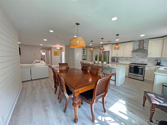 Dining room, Interior, Kitchen, Living room, Pendant Lights, Recessed Lighting, Stainless Steel Appliances, Wood Texture Flooring
