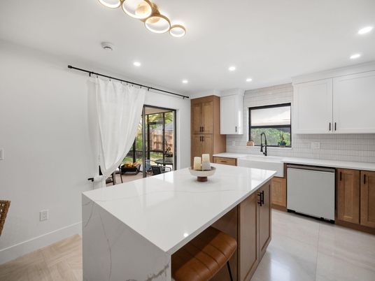 Interior, Kitchen, Recessed Lighting, Wood Texture Flooring