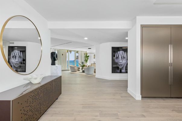 Interior, Pendant Lights, Recessed Lighting, Wood Texture Flooring