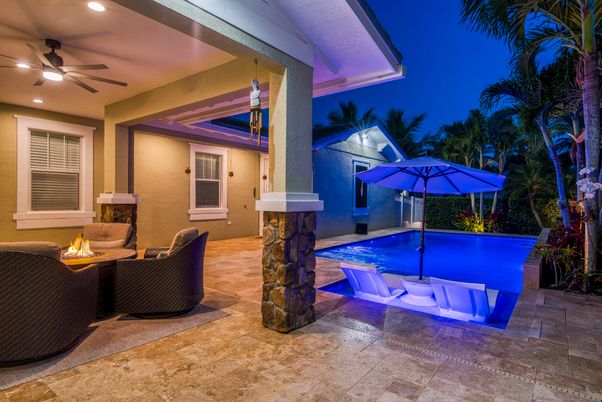 Exterior, Pool