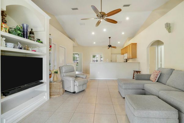 Interior, Kitchen, Living room, Recessed Lighting