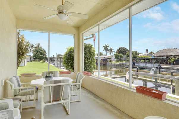 Dining room, Interior, Sun Room
