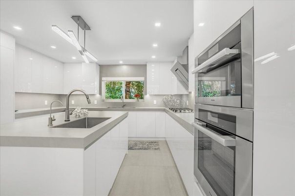Interior, Kitchen, Pendant Lights, Recessed Lighting, Stainless Steel Appliances