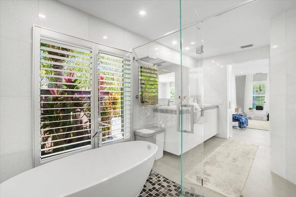 Bathroom, Free Standing Baths, Glass Shower, Interior, Recessed Lighting